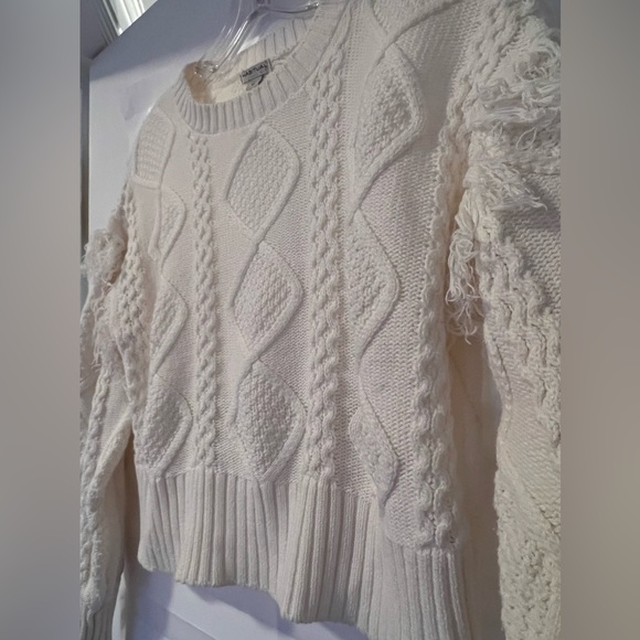 Habitual Girls Cable Sweater Size 10 (Also fits Women Size 0-2) - Picture 7 of 9